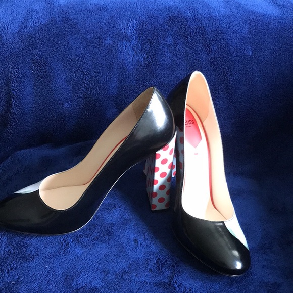 Fendi shoes - Picture 4 of 11